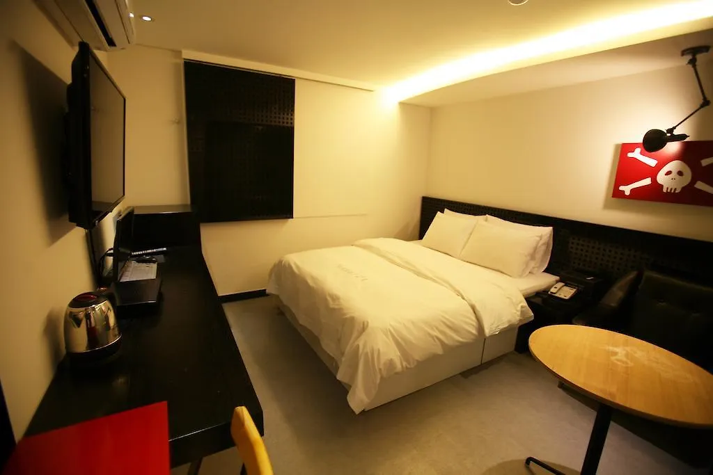 Spring 21 Hotel Sinchon Seoul Sydkorea